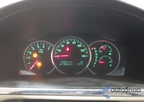 2008 Buick Lacrosse Cx z USA, uszkodzony, nr VIN 2G4WC582581369839